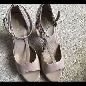 Beige patent T Straps